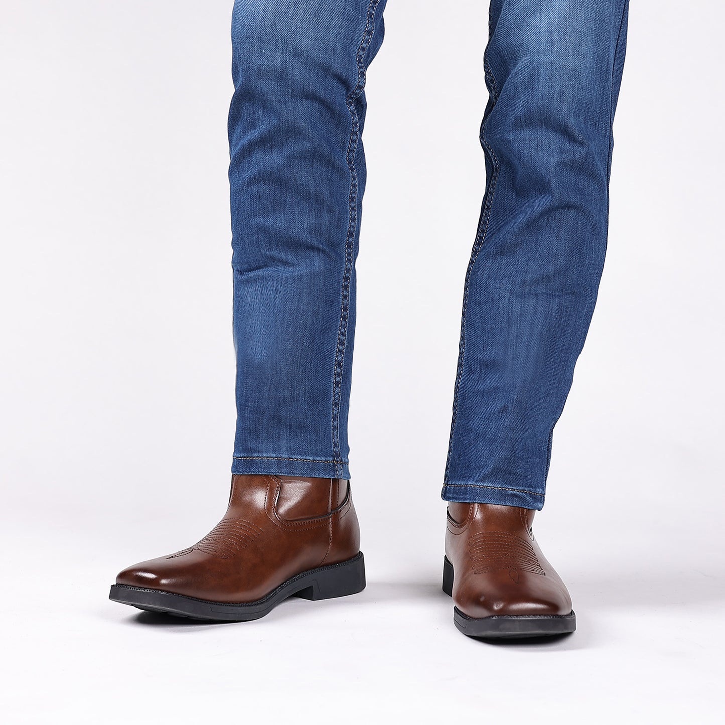 High Embroidered Retro Wide Head Cowboy Boot
