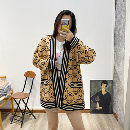 Knitted cardigan sweater