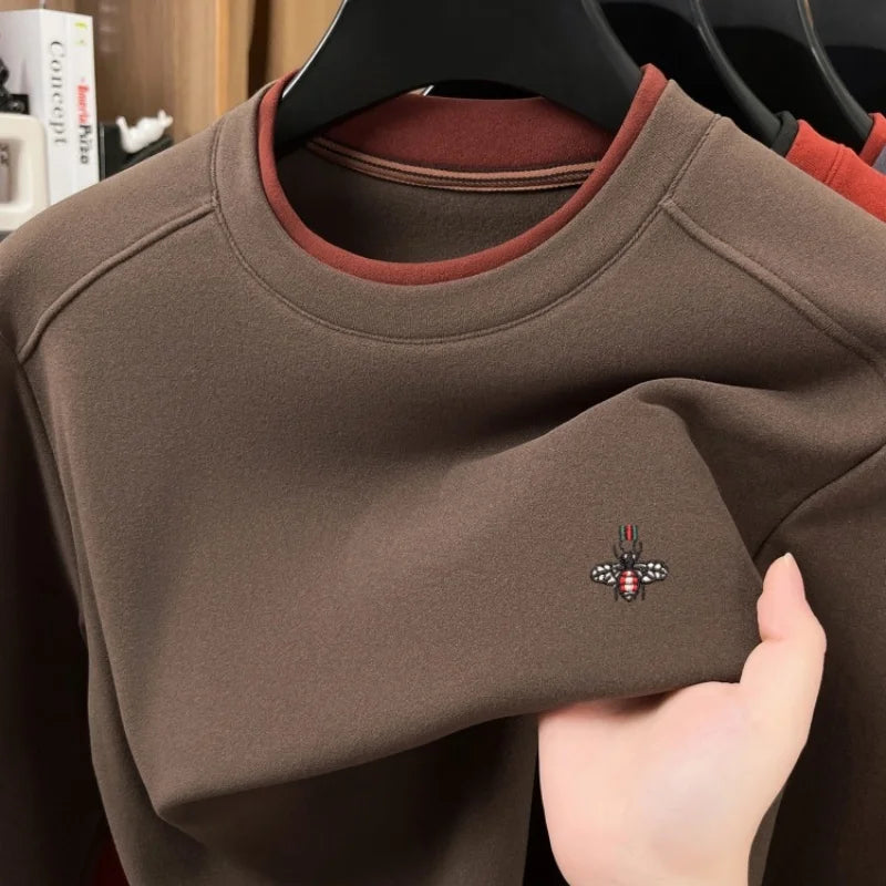 High end brand velvet long sleeve T-shirt men's autumn new fashion Korean bee embroidery comfortable warm round neck pullover
