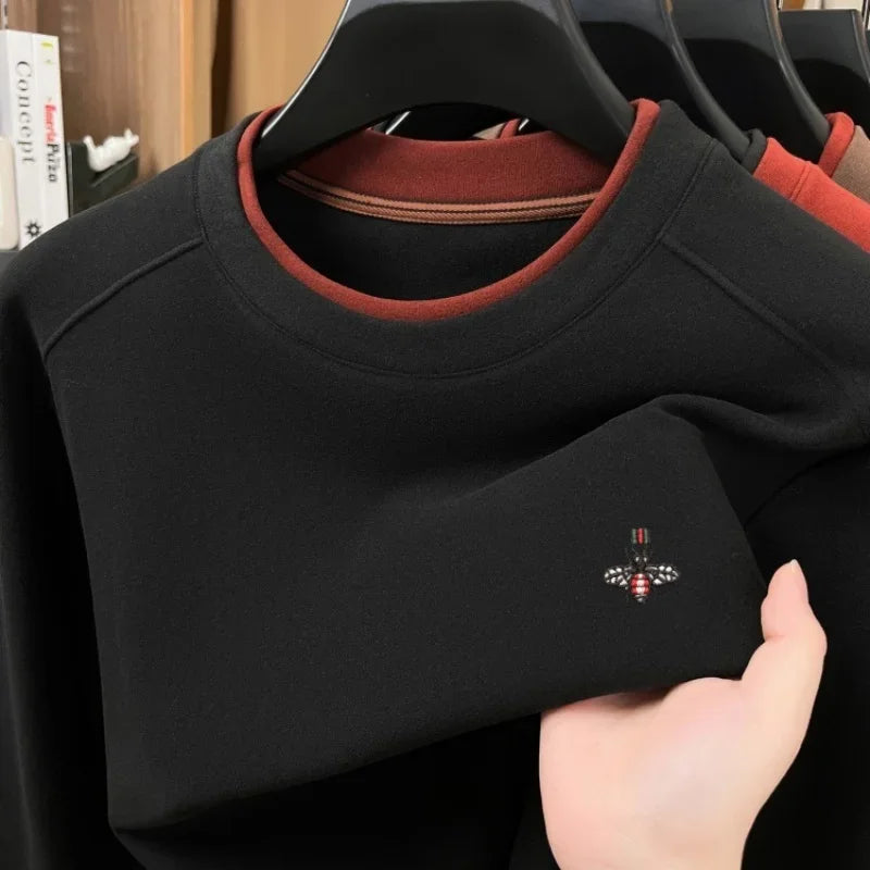 High end brand velvet long sleeve T-shirt men's autumn new fashion Korean bee embroidery comfortable warm round neck pullover